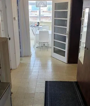 Loga Apartment *